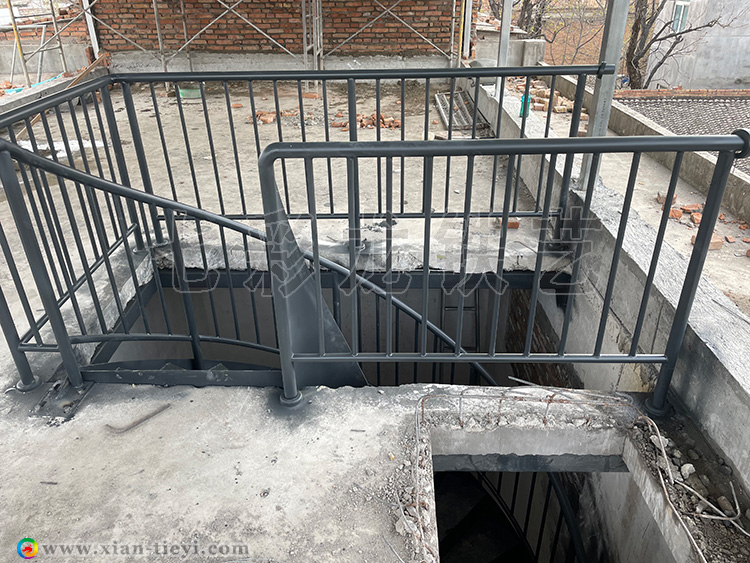 西安临潼区海家庄旋转楼梯_3