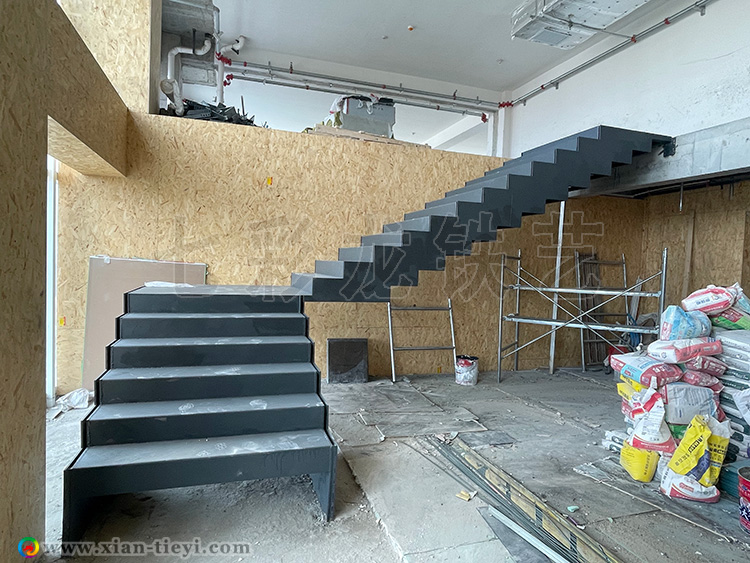 万唯原创大厦堆叠钢楼梯_1