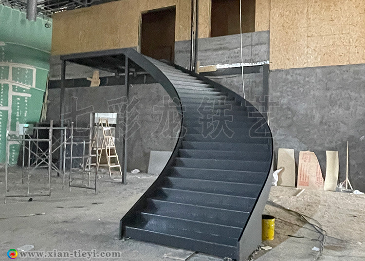 大荔村北大酒店旋转楼梯_2