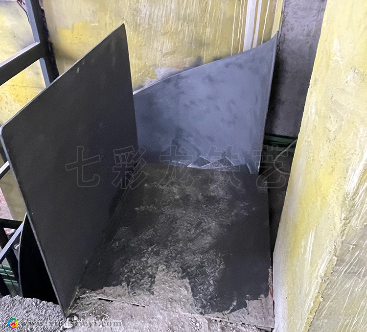 天字壹号高栏板钢构旋梯_6