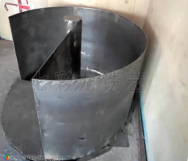 宝鸡美墅壹号高栏旋转楼梯_4